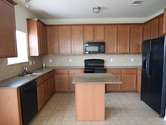 5th image of 5201 Willamette Ln