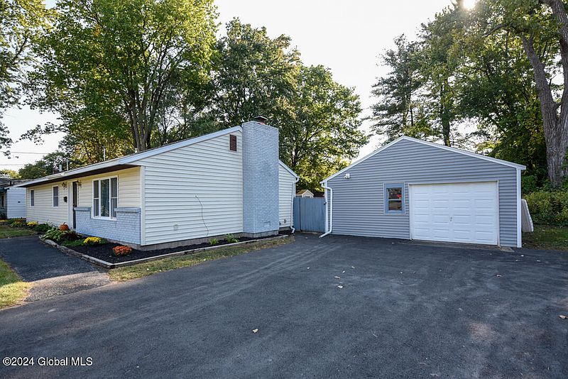 4th image of 516 Clayton Road