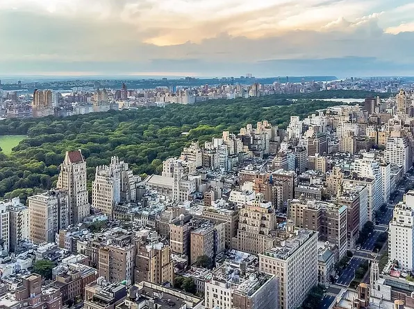 118 E 60th St APT 25F, New York, NY 10022