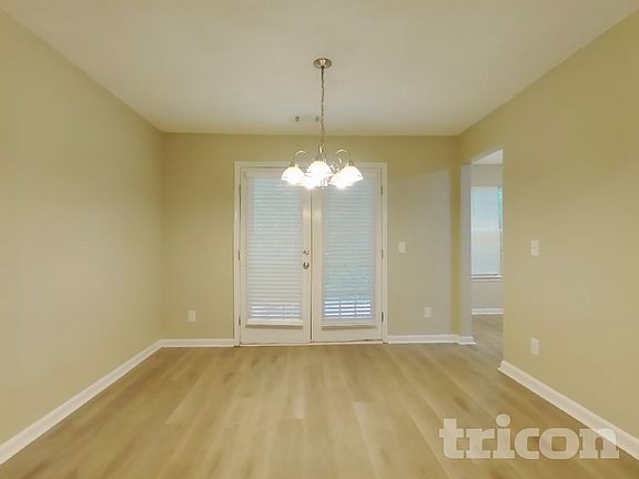 5th image of 215 Winterville Dr