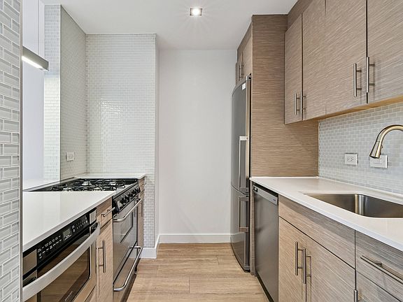 3rd image of 15 Cliff St APT 14A