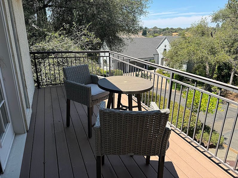 1st image of 109 N Granite Cir