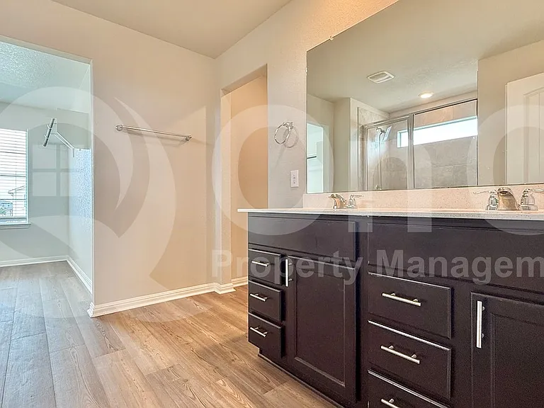 521 Otto Ave — Photo 14