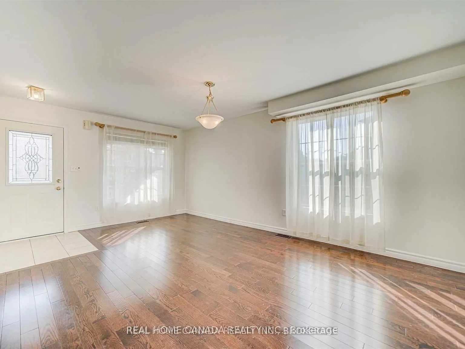 3 bed, $3,500 — Photo 4