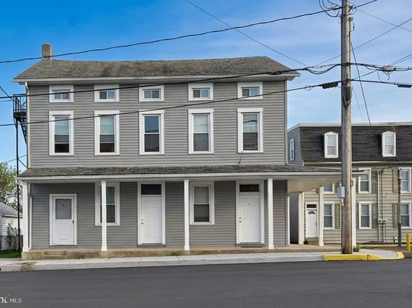 8 E Broadway St, Etters, PA 17319