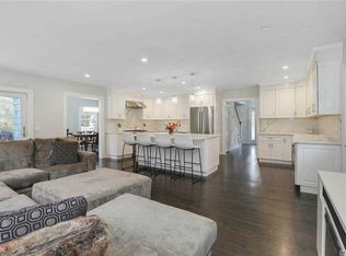 11 Walnut Ave, East Norwich, NY 11732