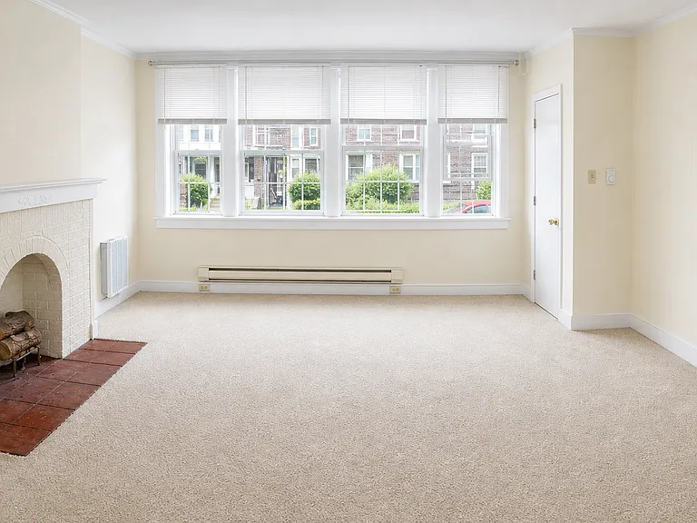 Studio (Unit 11)