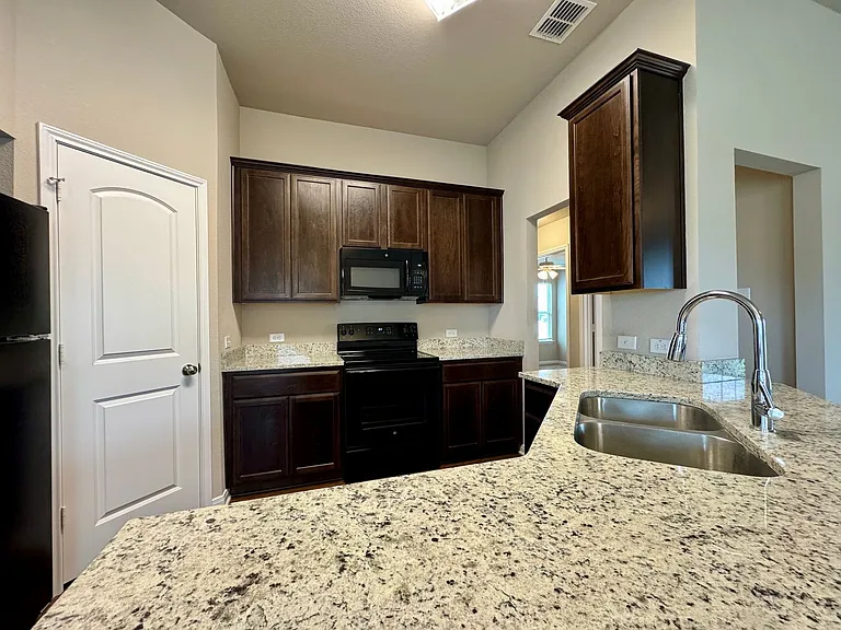 3925 S Fork Ranch Rd — Photo 5