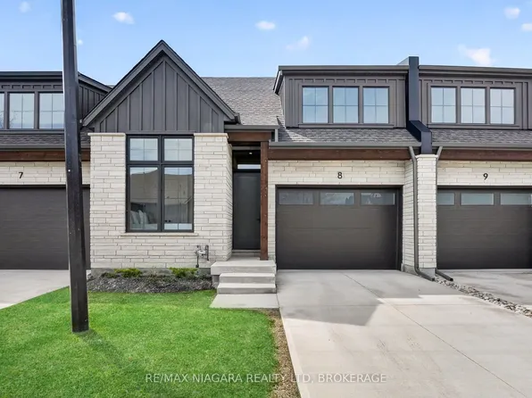 41 Ivy Cres #8, Thorold, ON L2V 4R4