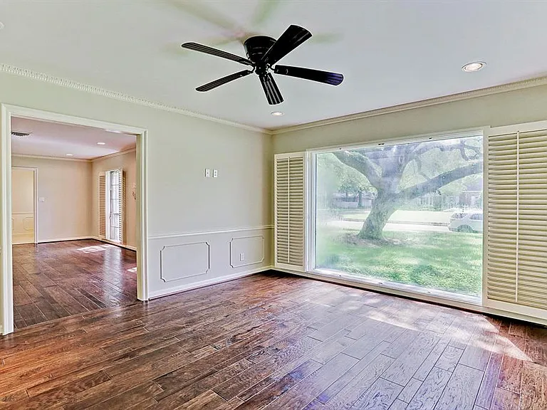 10626 Fairlane Dr — Photo 8