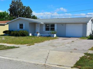 5520 Casino Dr, Holiday, FL 34690