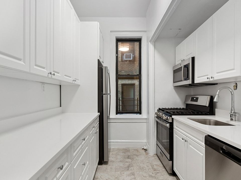 2nd image of 525 W End Ave APT 5F