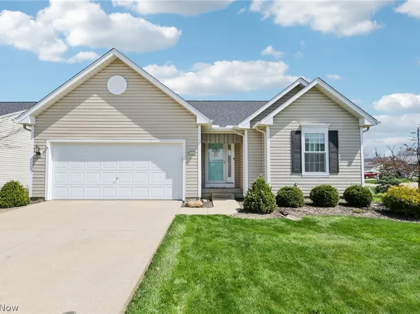 5441 Fountain Cir, North Ridgeville, OH 44039