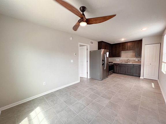 2nd image of 1616 Arbor Knot Dr #B