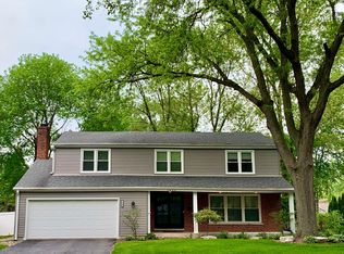 1249 Stonegate Rd, Naperville, IL 60540