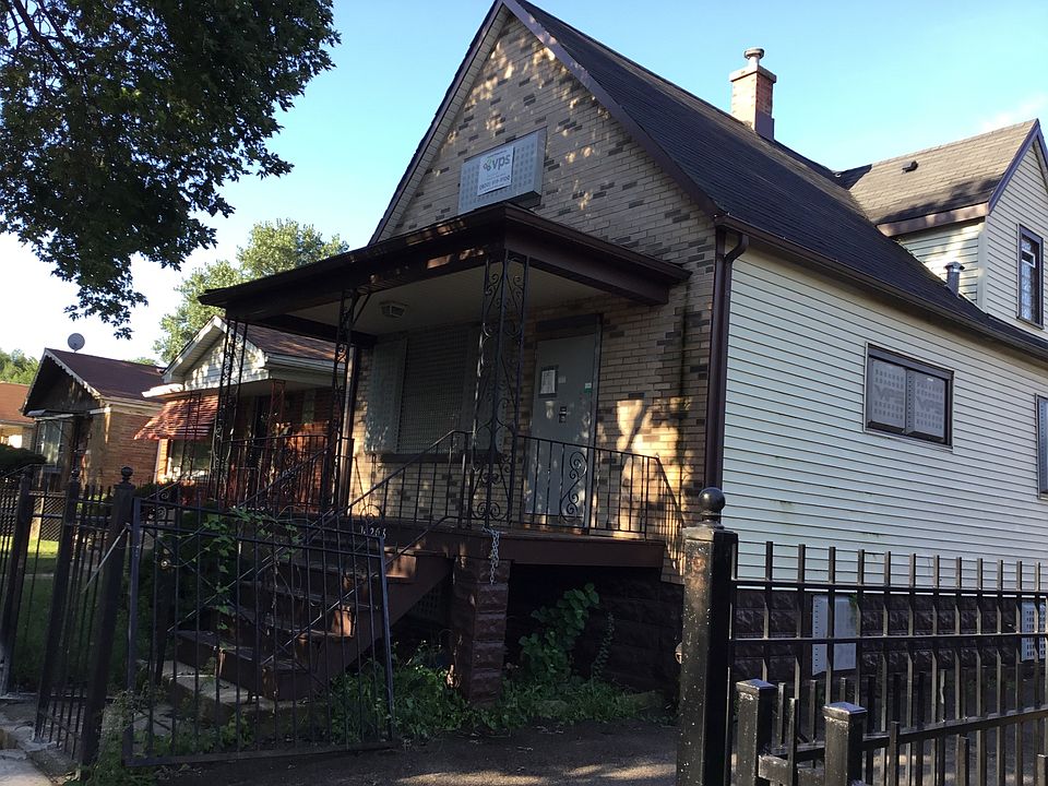 1st image of 10208 S Hoxie Ave
