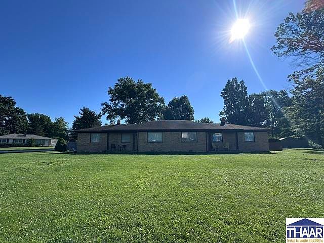1st image of 900 E Barbara Ln