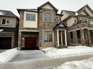 3945 Leonardo St, Burlington, ON L7M0Z8