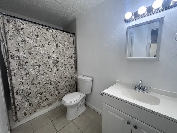 10805 Towner Ave NE APT D, Albuquerque, NM 87112