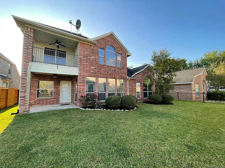 14207 Cairns Ct — Photo 31