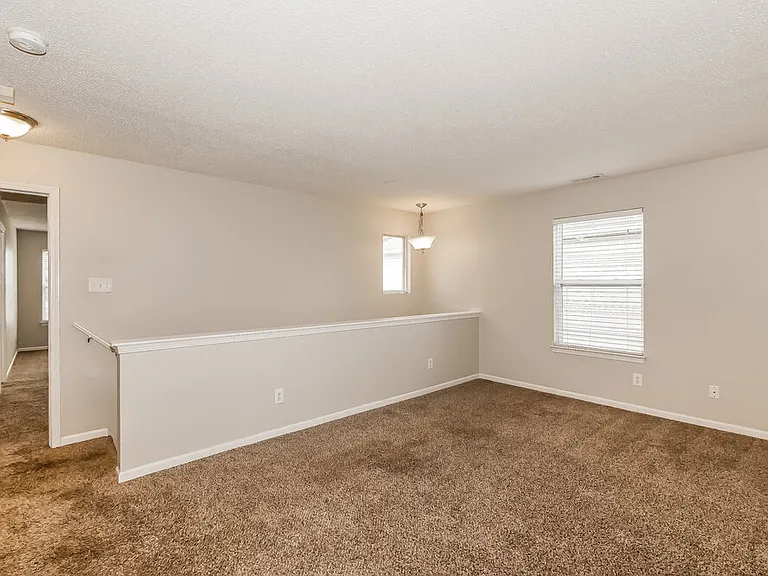 441 Overland Dr — Photo 11