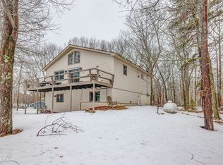 108 Cabin Ct, Milford, PA 18337