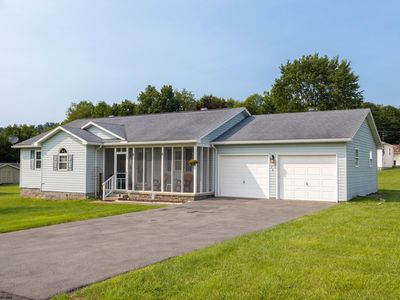 72 Hillview Dr, Lost Creek, WV, 26385