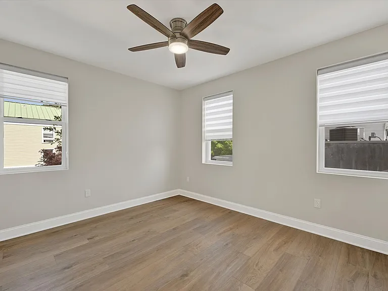4706 Harford Rd — Photo 5