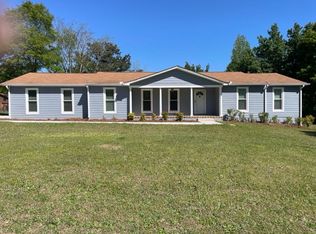 145 Thornton Dr, Fayetteville, GA 30214