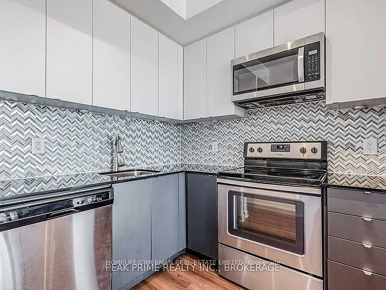 5240 Dundas St #B608 — Photo 6