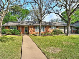 1421 Yarborough Dr, Sherman, TX 75092