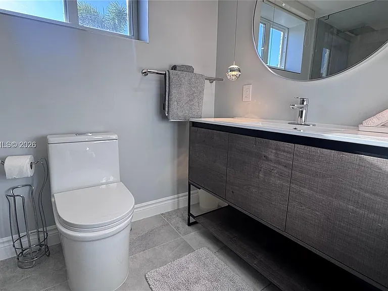903 NE 27th Ave #903 — Photo 18