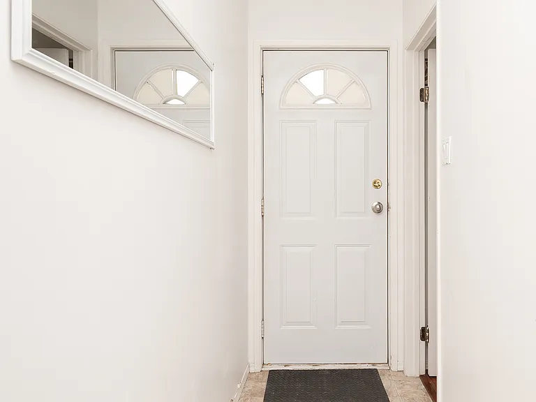 1913 13th Ave N #D — Photo 17