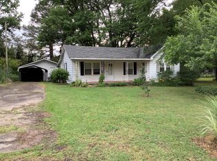 865 Old 22 Ln, Huntingdon, TN 38344