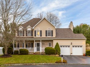 22 Johnny Dr, Farmingdale, NJ 07727