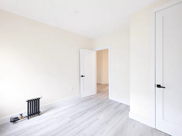 533 W 158th St #42 — Photo 3
