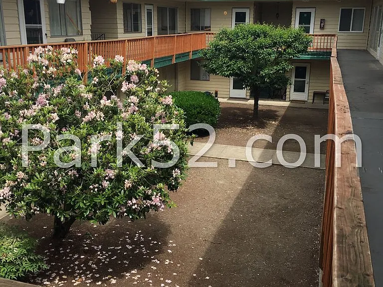 4002 S Warner St #7 — Photo 2