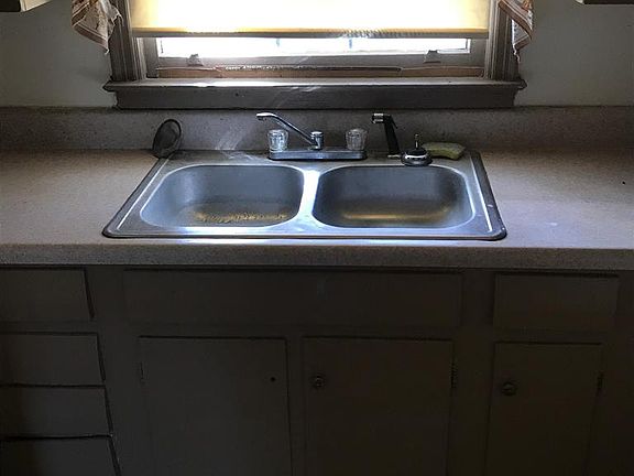 4th image of 722 Vallotton Dr
