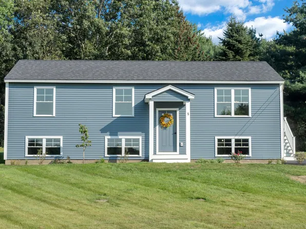 5 Laliberte Circle, Saco, ME 04072