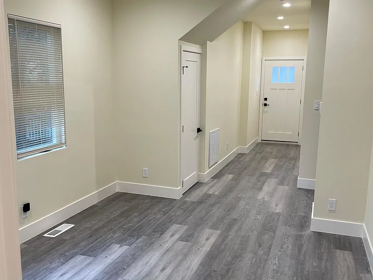 1825 Berkeley Way — Photo 21