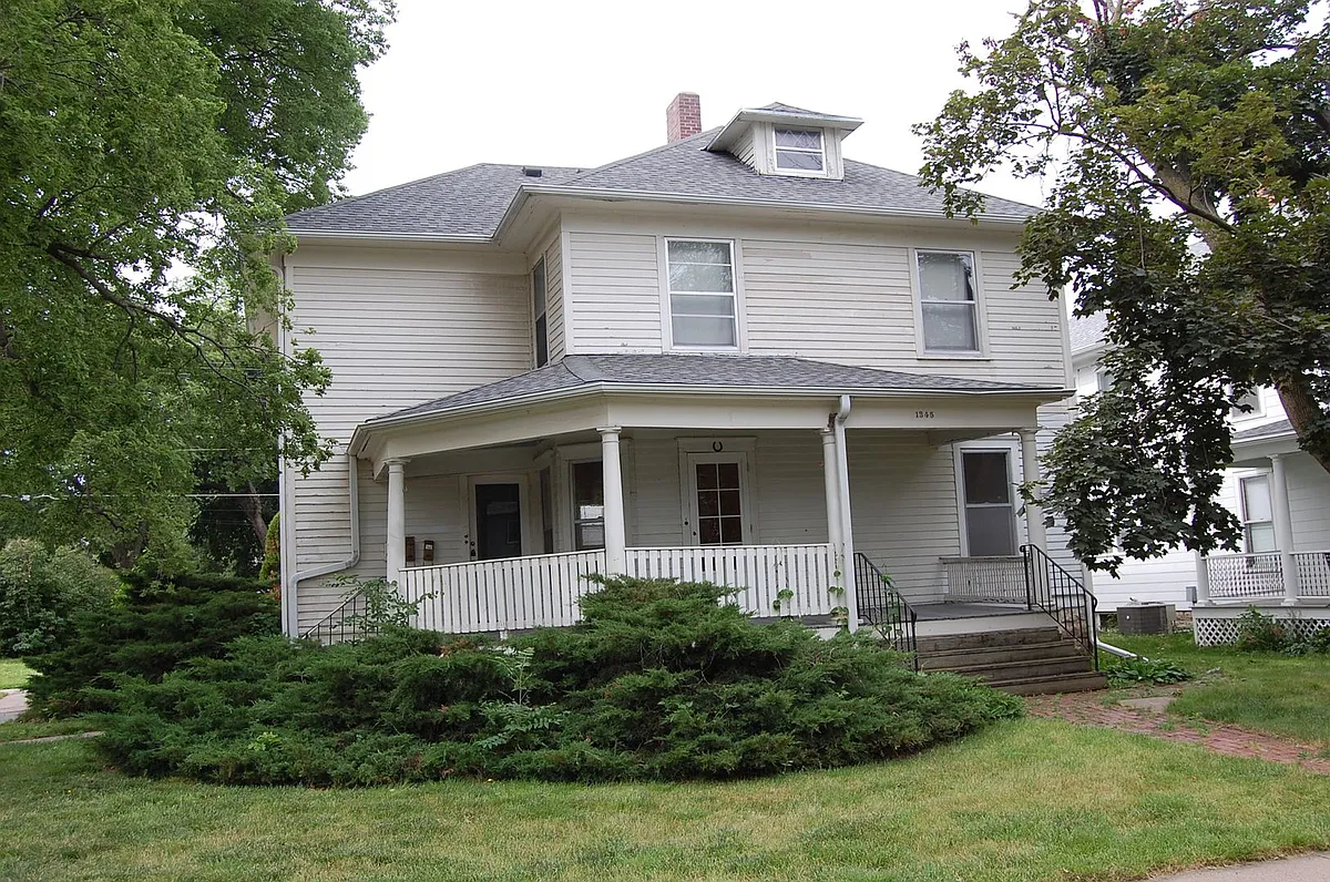 Building Photo - 1345 B Street