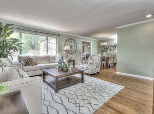 7924 Pennsylvania Ave, Kansas City, MO 64114