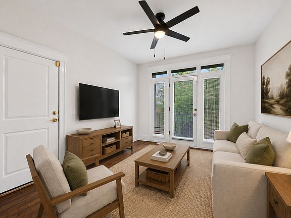 2nd image of 5750 Pershing Ave APT 1E