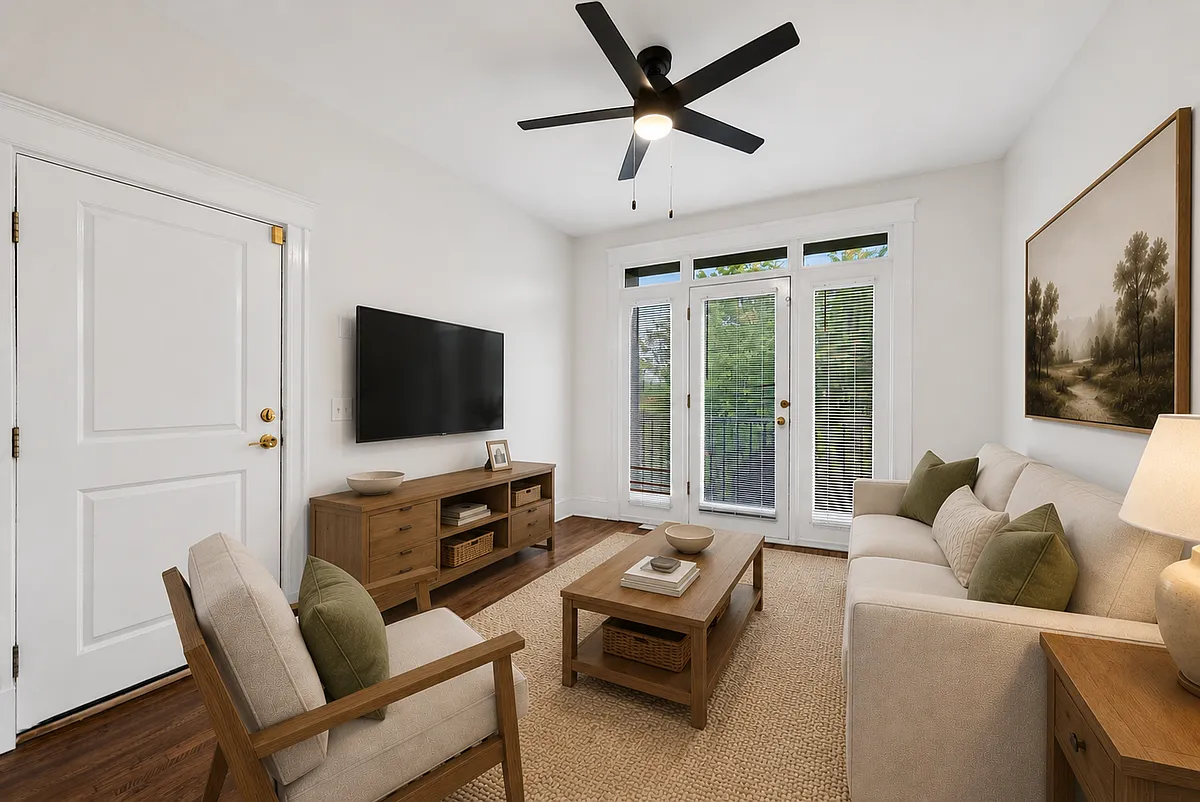Building Photo - 5750 Pershing Ave #1E
