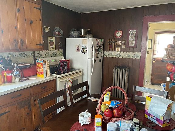 4th image of 903 Cumberland St