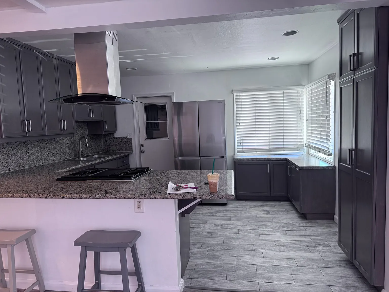 4 bed, 1420 sqft, $3,800 — Photo 1