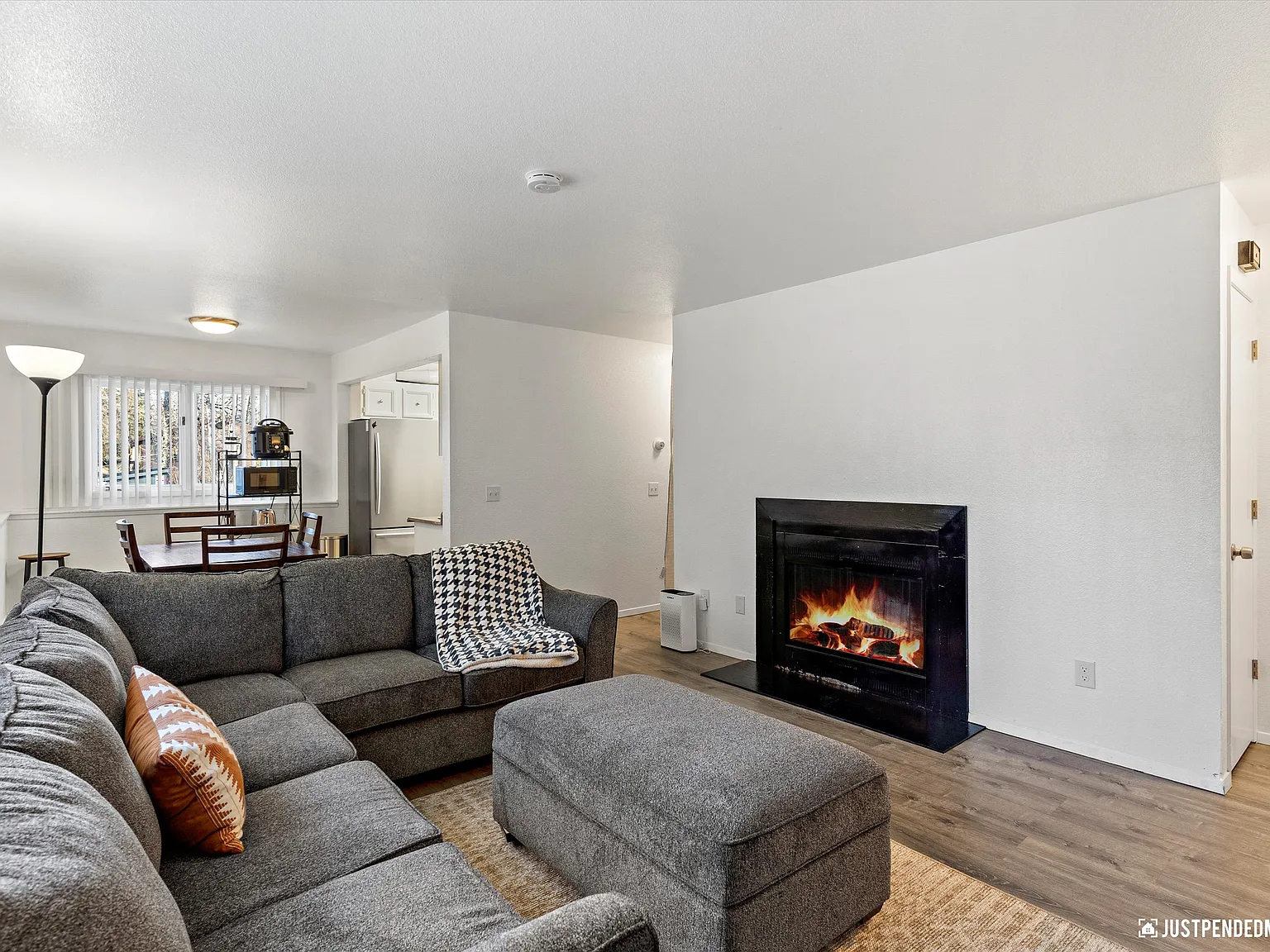 2031 Farmer Pl — Photo 2
