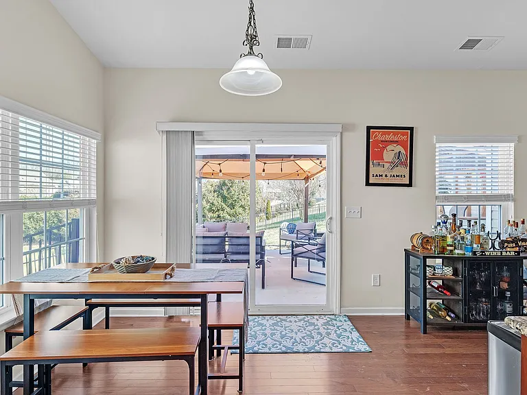 5826 Castlecove Rd — Photo 10