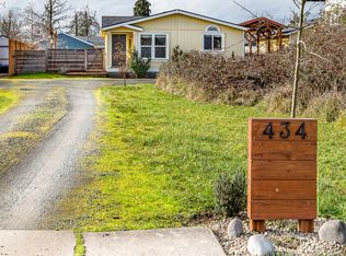 434 39th St, Springfield, OR 97478