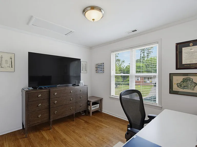 2212 Rumson Rd — Photo 20